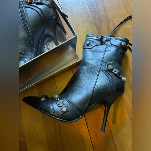 NIB Pointed Toe Stiletto Booties High Heels 7.5 NEW - Picture 2 of 8